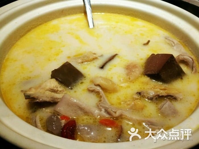 捞王锅物料理(吴江路四季坊店)