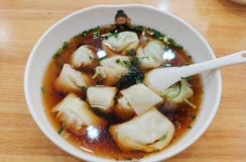 左阿婆崇明馄饨（博乐路店）