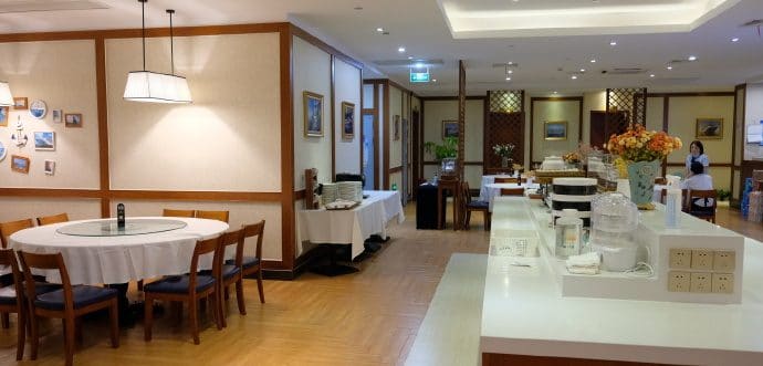 邻江壹号邮轮餐厅