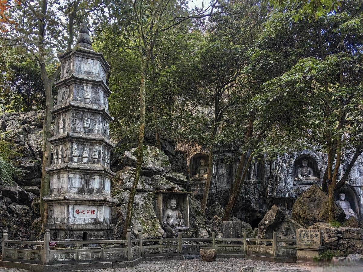 飞来峰景区