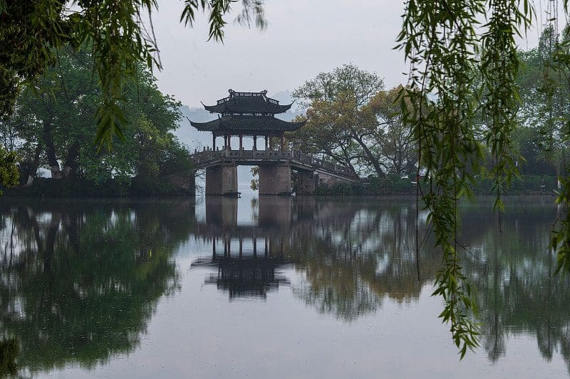 苏堤春晓